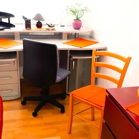 3-zimmer-apartment Mit Parkplatz In City-naehe Kiel